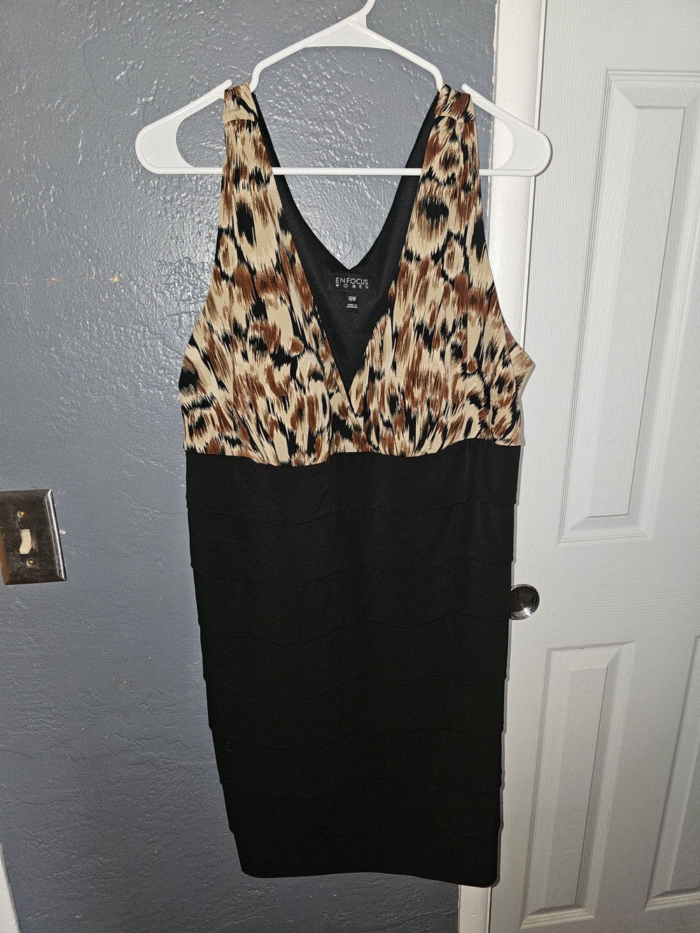 Enfocus Studio Black & Leopard Print V-Neck Sheath Dress